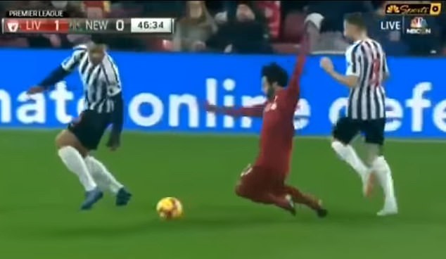6 lần Salah bị tố ngã vờ trong các trận đấu với Liverpool đúng hay sai?