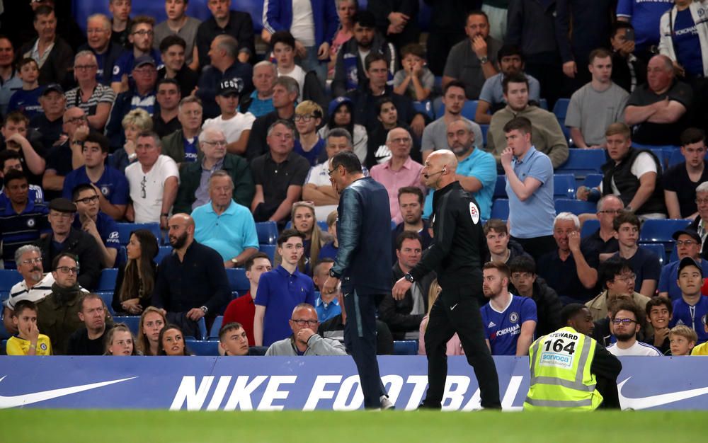 Sarri bị xúc phạm những gì để nổi đóa trong trận Chelsea vs Burnley?