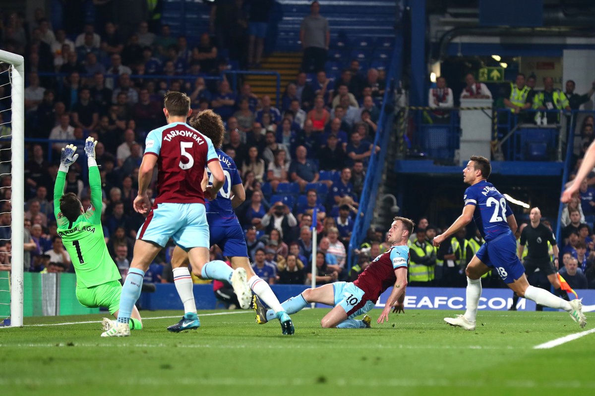 Kỷ lục kiến tạo của Hazard, dấu mốc ghi bàn cho Kante và những điểm nhấn ở trận Chelsea vs Burnley