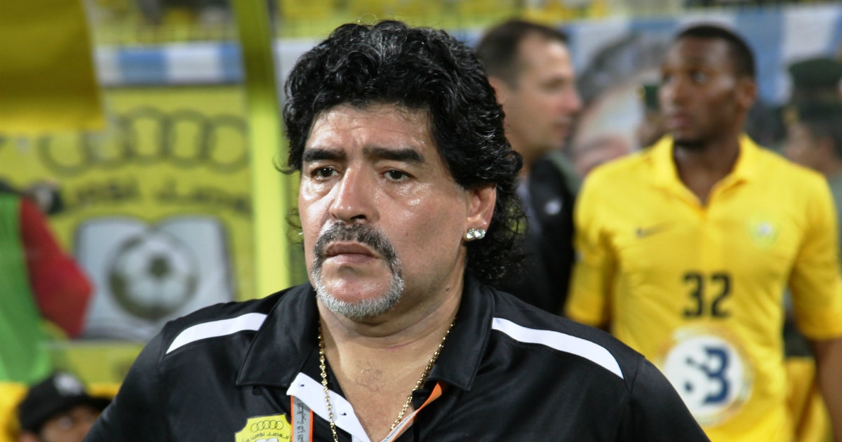 Huyền thoại Diego Maradona bị bắt vì... bồ cũ