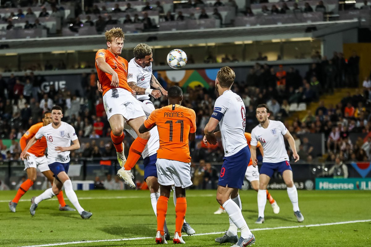 De Jong tỏa sáng, chuyên gia đánh đầu De Ligt và những điểm nhấn từ trận Hà Lan vs Anh