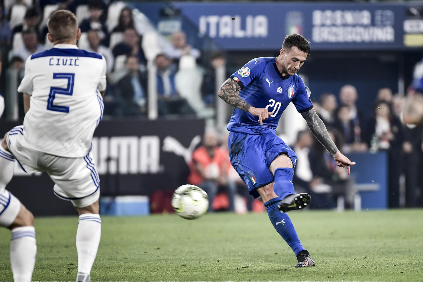 Italia ngược dòng, kéo dài chuỗi bất bại và những điểm nhấn từ trận thắng Bosnia