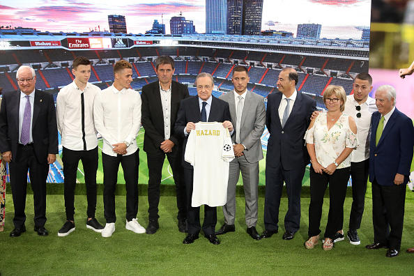 NHM Real Madrid chào đón Hazard trong lễ ra mắt và kêu gọi mua thêm một siêu sao