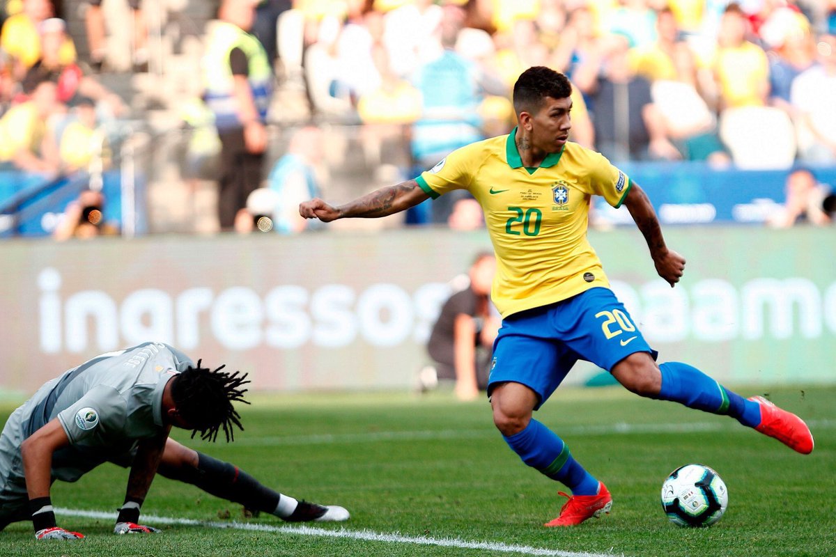Firmino lại ghi bàn “không cần nhìn” và những điểm nhấn từ trận Brazil vs Peru