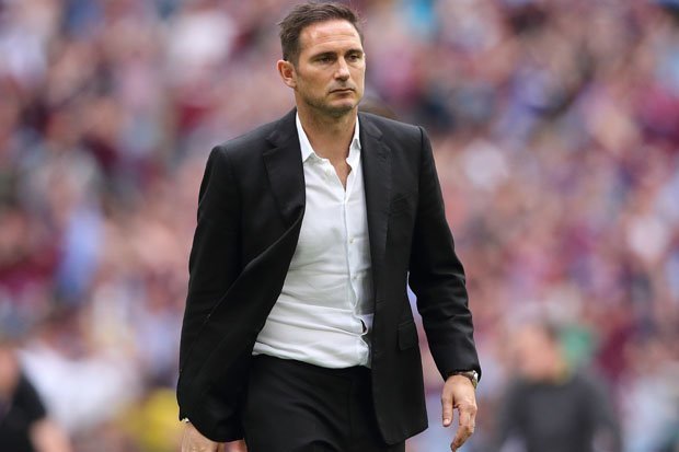 Chelsea cần giải quyết thêm những vấn đề gì để chốt việc bổ nhiệm Lampard?