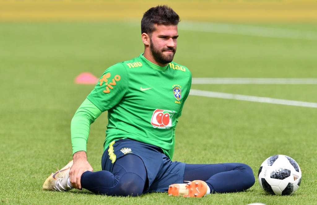 Trước tứ kết Copa America, Alisson được ca ngợi về tác động tuyệt vời cho Liverpool và Brazil