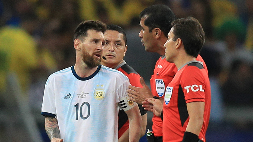 Messi bị treo giò tại vòng loại World Cup 2022