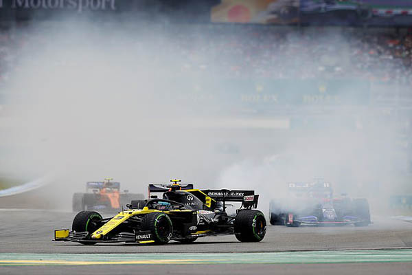 Với Renault, cuộc đời về cơ bản là nhọ nhất làng F1!