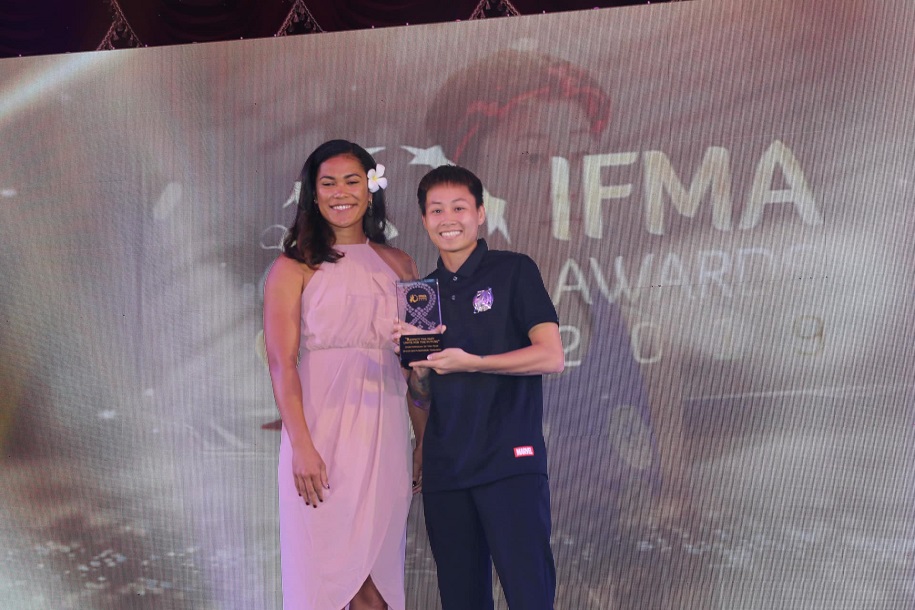 Bùi Yến Ly nhận giải Nữ vận động viên xuất sắc nhất năm 2019 của IFMA