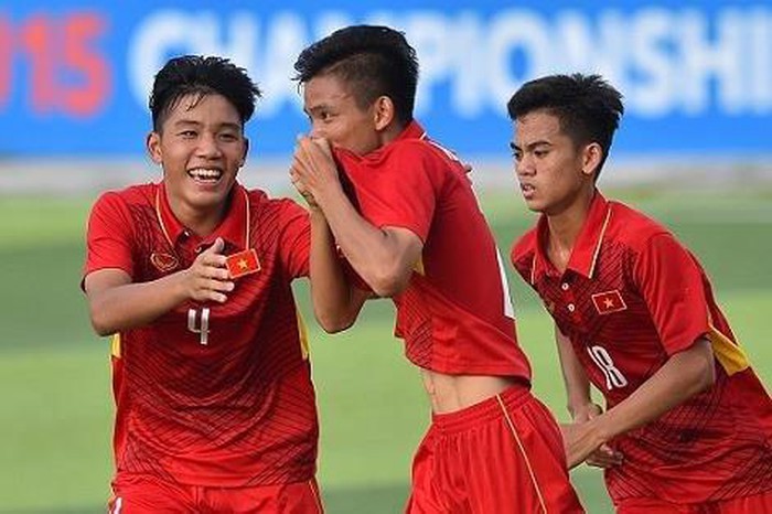 Nhọc nhằn thắng Singapore, U15 Việt Nam thắp sáng cơ hội đi tiếp 
