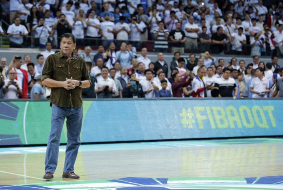 Tổng thống Duterte phát ngôn bất ngờ về đội nhà trước thềm FIBA World Cup
