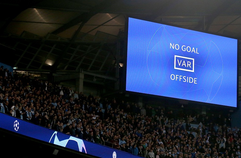 Công nghệ VAR: Liverpool hưởng phạt đền ở CK Champions League là chính xác