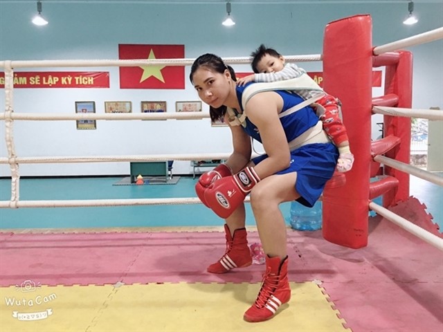 Hà Thị Linh trở thành nữ võ sĩ Boxing nhà nghề đầu tiên ở Việt Nam