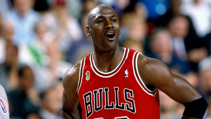 Michael Jordan vẫn giữ vị trí độc tôn trong khoản kiếm tiền tại NBA