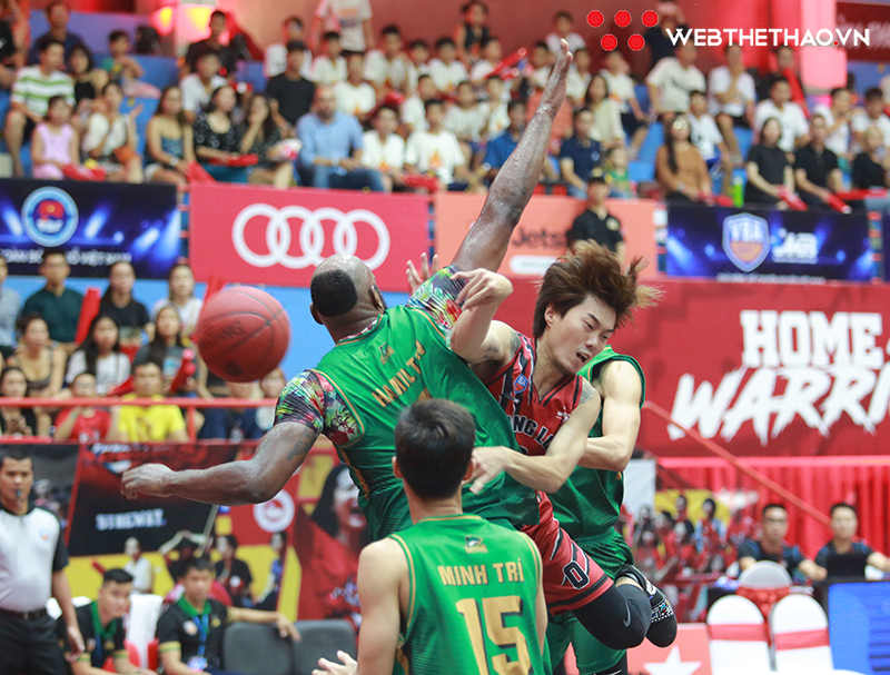 Chấn thương nhập, Thang Long Warriors vẫn đủ mạnh mẽ tiến vào Playoffs