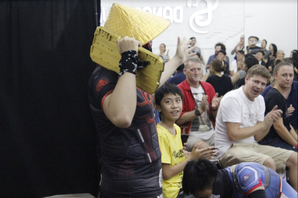Khán giả ngoại nói về đô vật Việt: Họ có thể so với WWE!