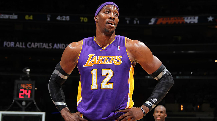 Đổi số áo, đổi vận, Dwight Howard chính thức thành người của LA Lakers