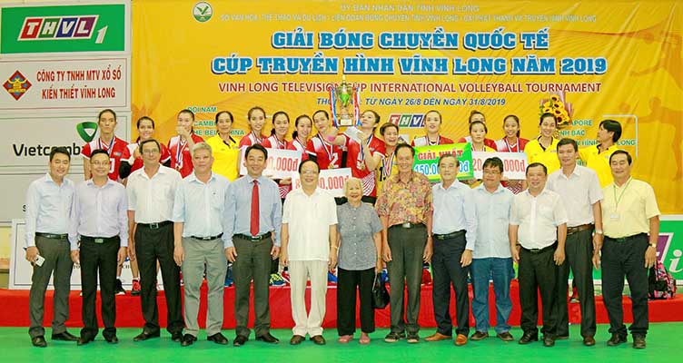 Đội nữ THVL đoạt cúp vô địch Giải Bóng chuyền quốc tế 2019 