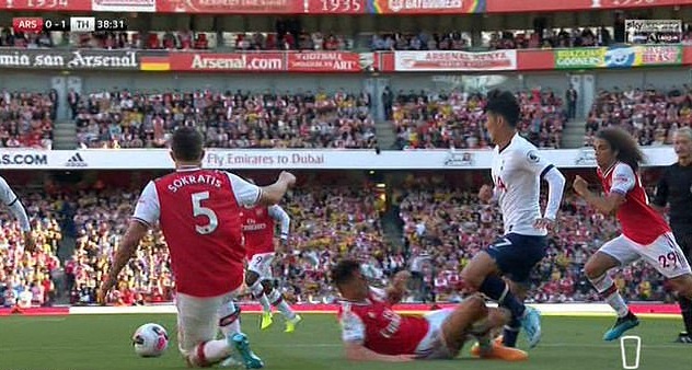 Thống kê mắc lỗi dẫn đến bàn thua đáng báo động của Xhaka ở Arsenal