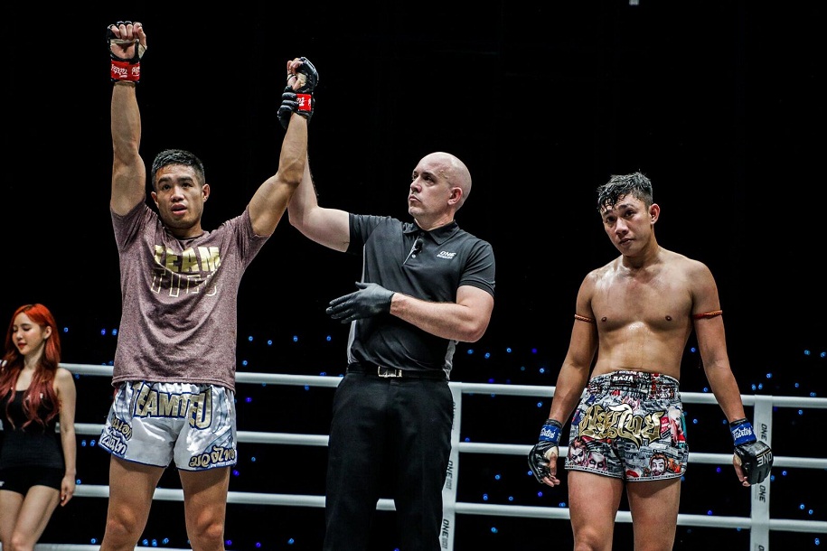 Các võ sĩ Việt Nam toàn thắng trong lần đầu ra mắt ONE Championship