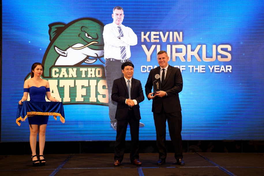 HLV Kevin Yurkus muốn ĐT bóng rổ Việt Nam giành huy chương SEA Games 30