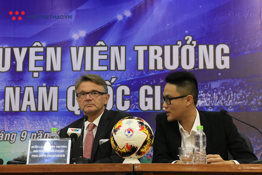 Tân HLV trưởng U19 Việt Nam sử dụng đội ngũ trợ lý đông kỷ lục