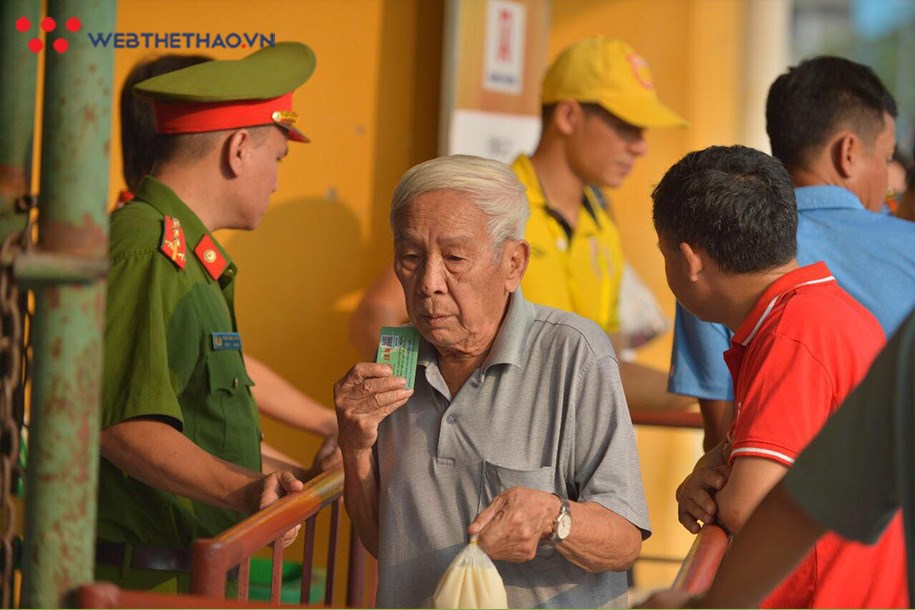 Nam Định xin lỗi NHM cả nước, siết chặt công tác an ninh ngăn pháo sáng
