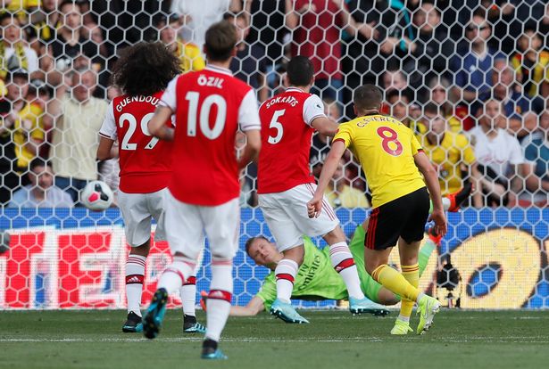 Arsenal lập kỷ lục phòng ngự tồi tệ chưa từng có trước Watford