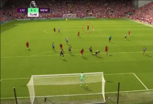 Van Dijk tiếp tục thói quen đáng kinh ngạc trước khi Liverpool ghi bàn