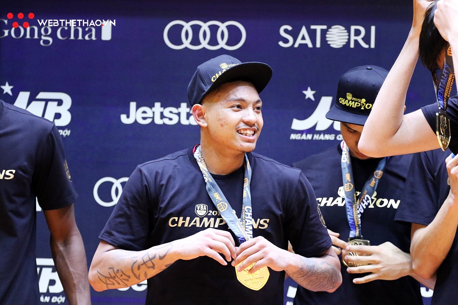 Chùm ảnh: Saigon Heat nâng cao chiếc cúp vô địch VBA 2019
