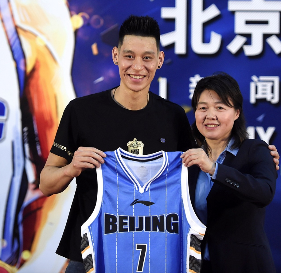 Jeremy Lin ra mắt Beijing Ducks và những chia sẻ đầu tiên của “Linsanity