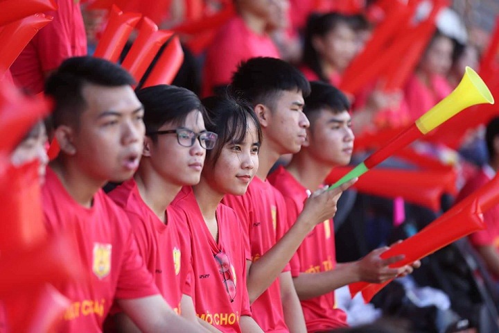 CĐV mở hội tại giải phủi Saigon Premier League