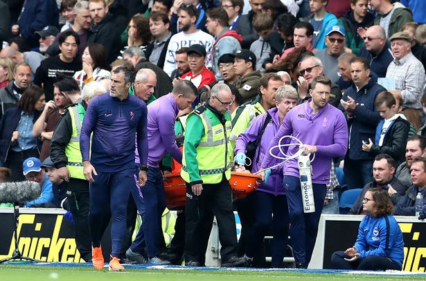 Tin bóng đá 5/10: Lloris gãy tay ở trận Tottenham thua Brighton