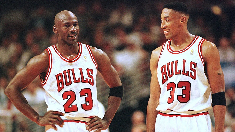 Chicago Bulls hồi sinh áo đấu kỉ nguyên Michael Jordan
