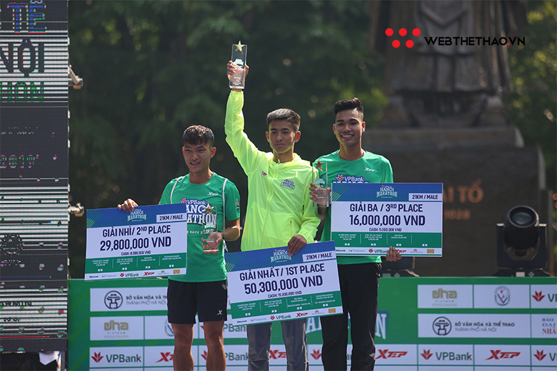VPBank Marathon 2019: Các VĐV nam Trung Quốc thể hiện sức mạnh