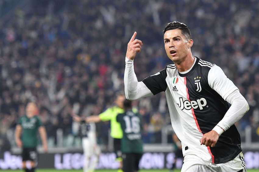 Ronaldo săn kỷ lục mới ở Cúp C1 trong trận Juventus vs Lokomotiv