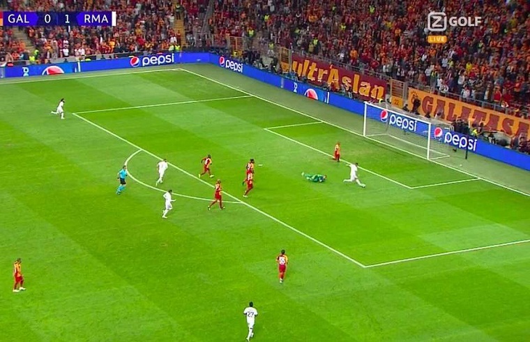 Real Madrid thắng Galatasaray với hàng công tệ khó tin