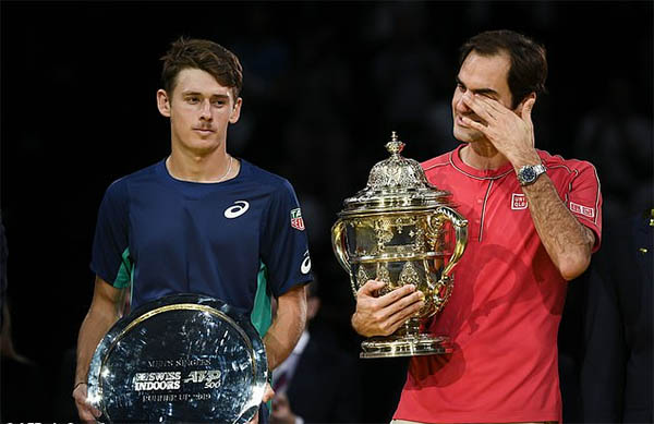 Federer vô địch giải quần vợt Swiss Indoors Basel lần thứ 10