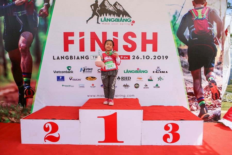 Langbiang Trail 2019 vượt tầm một giải chạy địa hình thông thường