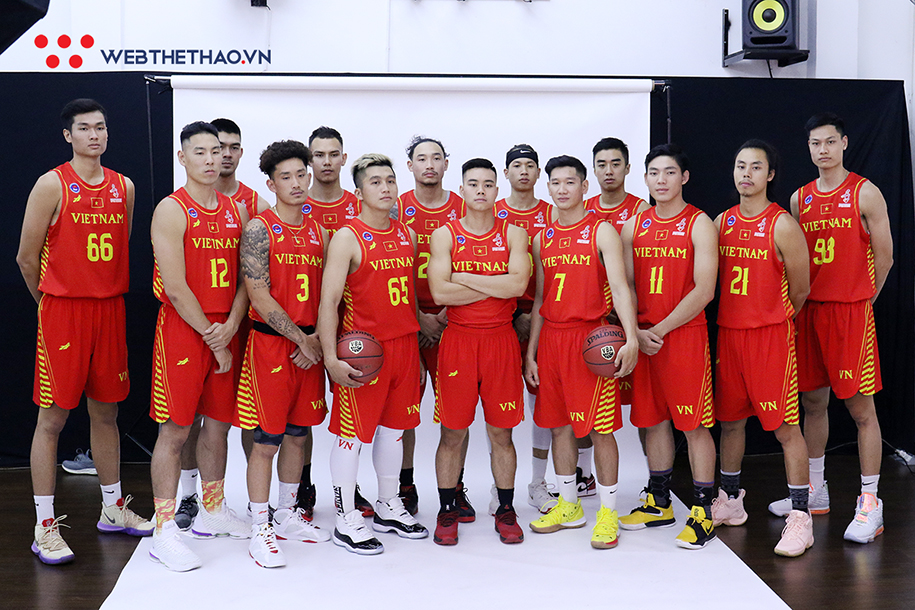 Dàn cầu thủ đội tuyển bóng rổ Việt Nam mang gì trong ngày Media Day?