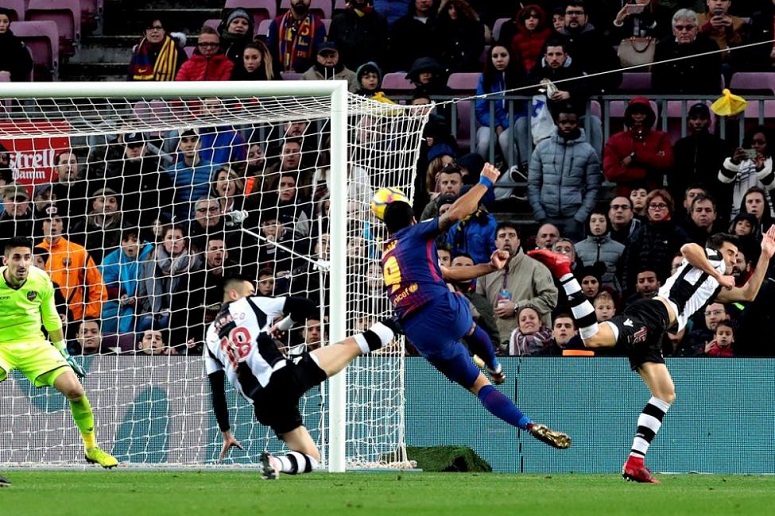 Song sát Messi - Suarez của Barca là cơn ác mộng cho Levante