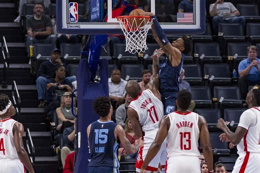 Houston Rockets vượt qua Memphis Grizzlies trong thế trận giằng co