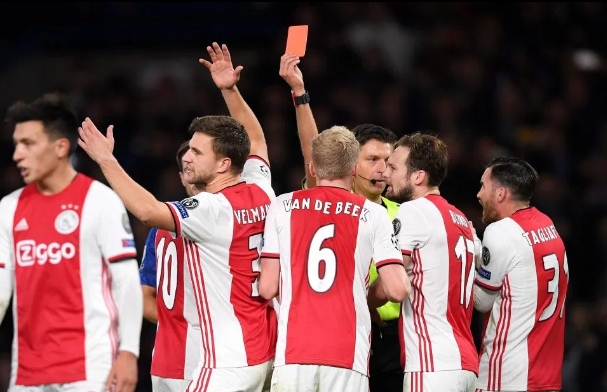Chelsea ngược dòng trước Ajax với lợi thế khó tin trong 1 phút