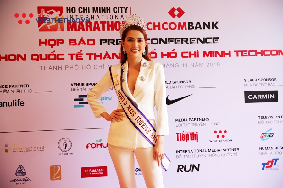 Hoa hậu Phan Thị Mơ thử sức với cự ly 10km giải Marathon Quốc tế TPHCM Techcombank 2019