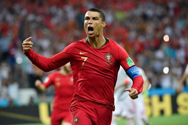 Ronaldo có thể cán mốc kỳ vĩ 100 bàn cho Bồ Đào Nha ngay tháng 11