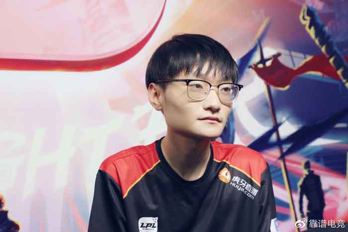 FPX Tian: Từ kẻ bị bỏ rơi đến MVP của chung kết CKTG 2019