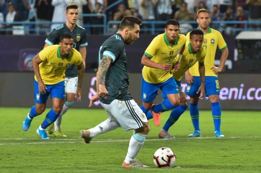 Messi giải thích về tình huống kiếm phạt đền cho Argentina trước Brazil