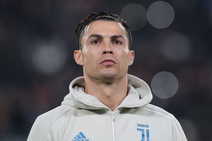 Ronaldo bị troll khi khoe diện mạo mới ở trận Juventus thắng Atletico