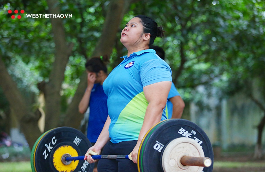 Cận cảnh các VĐV khủng long nặng cân nhất đoàn thể thao Việt Nam tập luyện trước thềm SEA Games 30