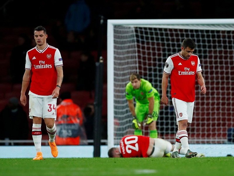 Arsenal bị cảnh báo chịu phán quyết đau khổ nếu không sa thải Emery